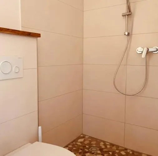 Apartment Modernes Im Herzen Sellins